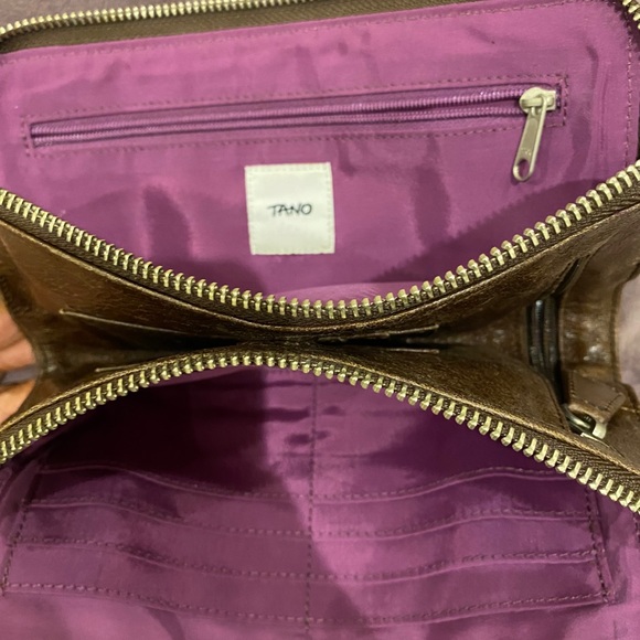 TANO Chicklit Crinkle Large Leather Wallet Clutch - Picture 4 of 14